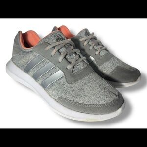 Women’s size 6 - Adidas Element Refresh running shoe